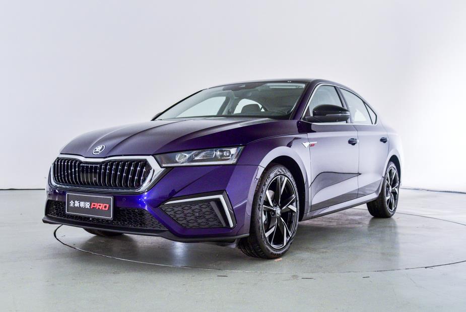 2018款自吸明锐旅行,斯柯达明锐旅行1.2t测评