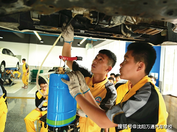 汽车快修快保店怎么开,一个汽车快修店快速上手的方法