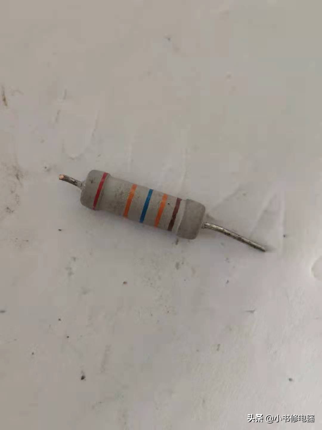 新手怎么学会用万用表,如何使用数字万用表教程