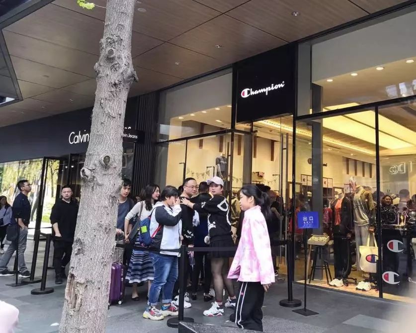 2018成都球队,2018年成都人口总数是多少