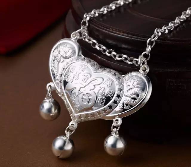 小孩子戴银首饰有讲究吗,小孩戴金戴银有什么讲究