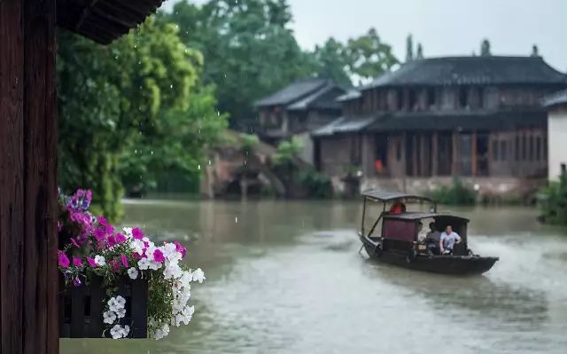 唯愿不负美景不负卿,不负美景不负卿什么意思