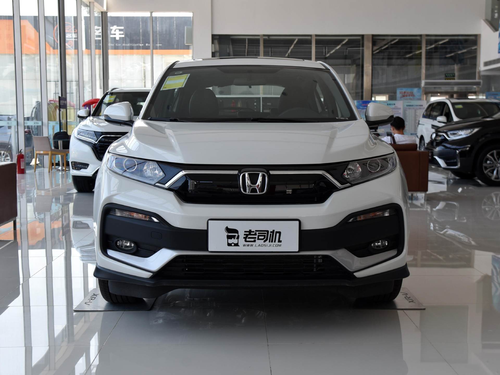 12万新suv100公里油耗仅4.3l,12万左右汽车销量排行榜suv