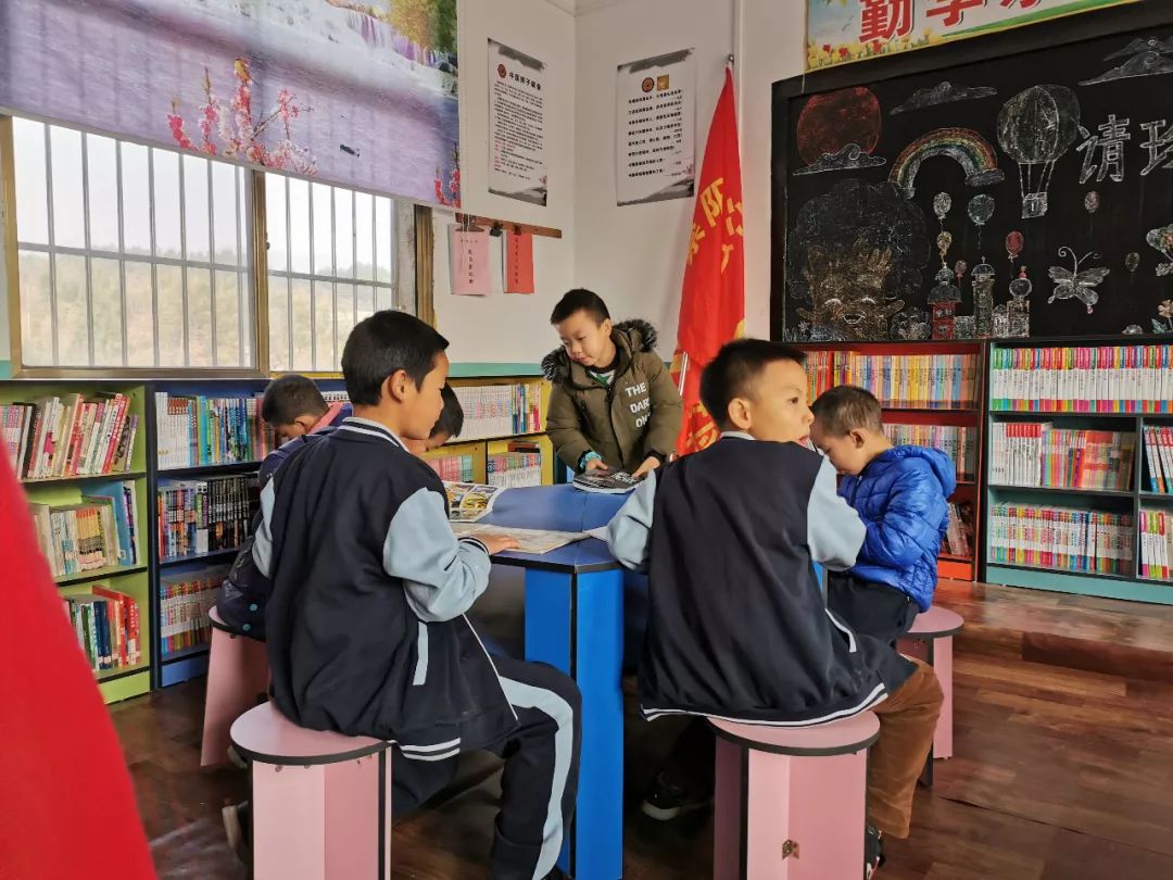 筑梦童年，一吨书计划丨550艺术书店公益图书室第11站