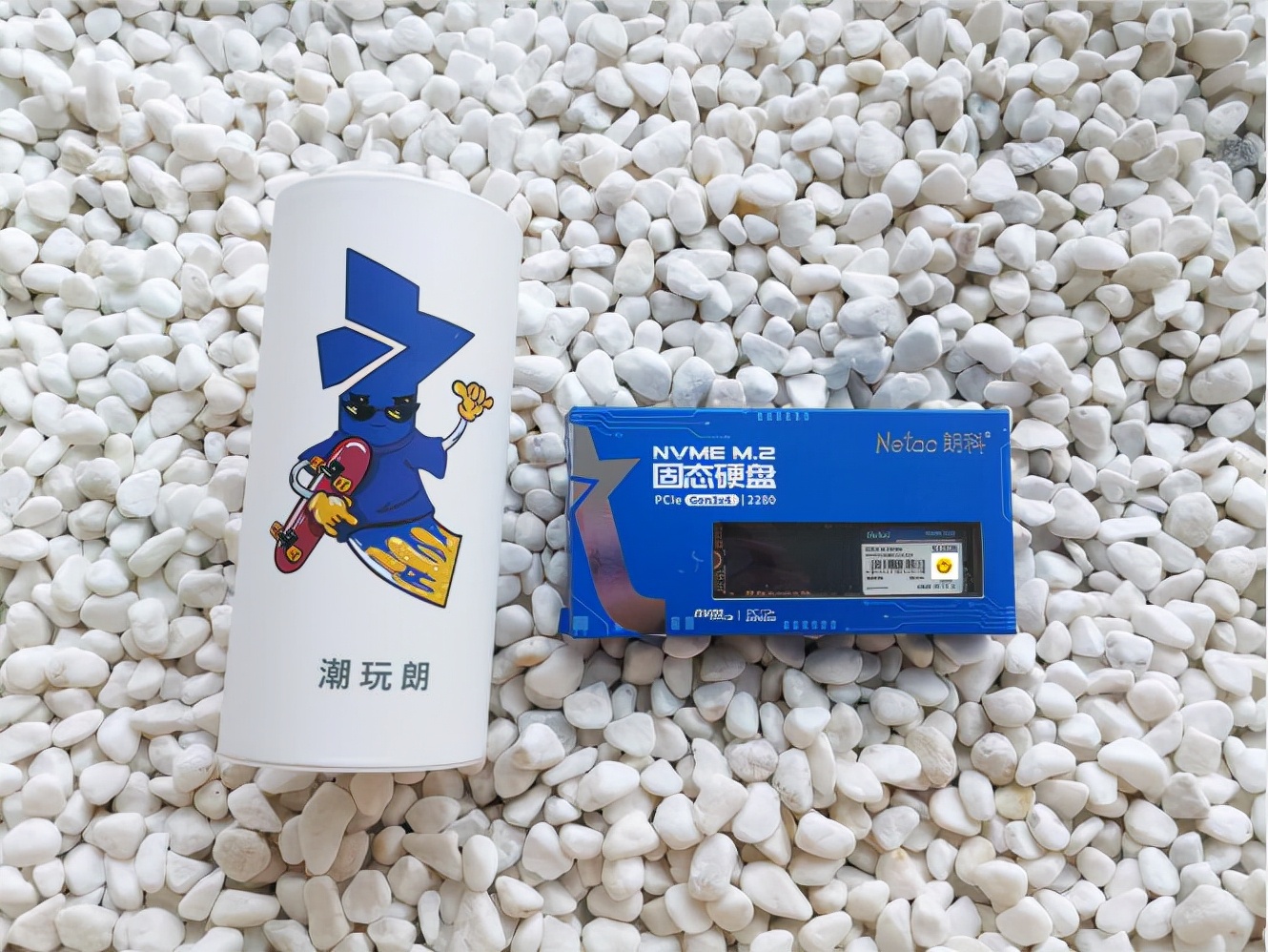 让老电脑飞起来，真香国货朗科NV800NVME固态硬盘实测