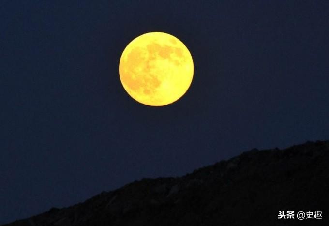 后宫妃子太多怎么选？翻牌子不稀奇，看月相才奇葩