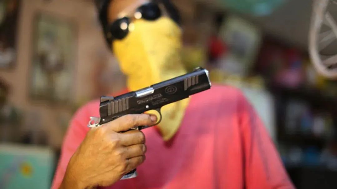 *交性**易,枪支贩卖,巨额赌博,这片揭开全球最危险交易场所内幕