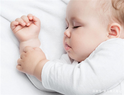 夏天给娃洗澡，这5个身体部位一定要重视，别嫌麻烦