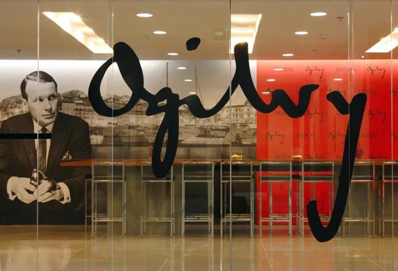 街头打假百达翡丽,广州lv专柜假货事件