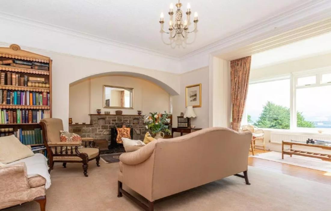 在英国100人民币能买到什么,100万英镑在英国能买什么房子