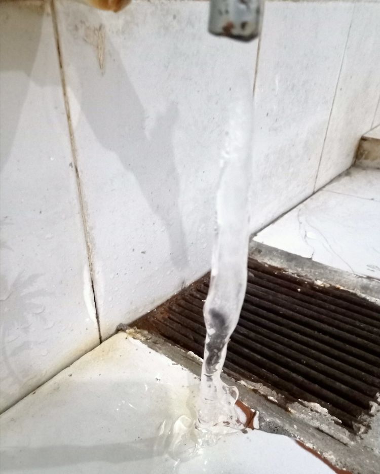 顶风冒雪抗严寒，战天斗地忍饥饿-布拖纪实