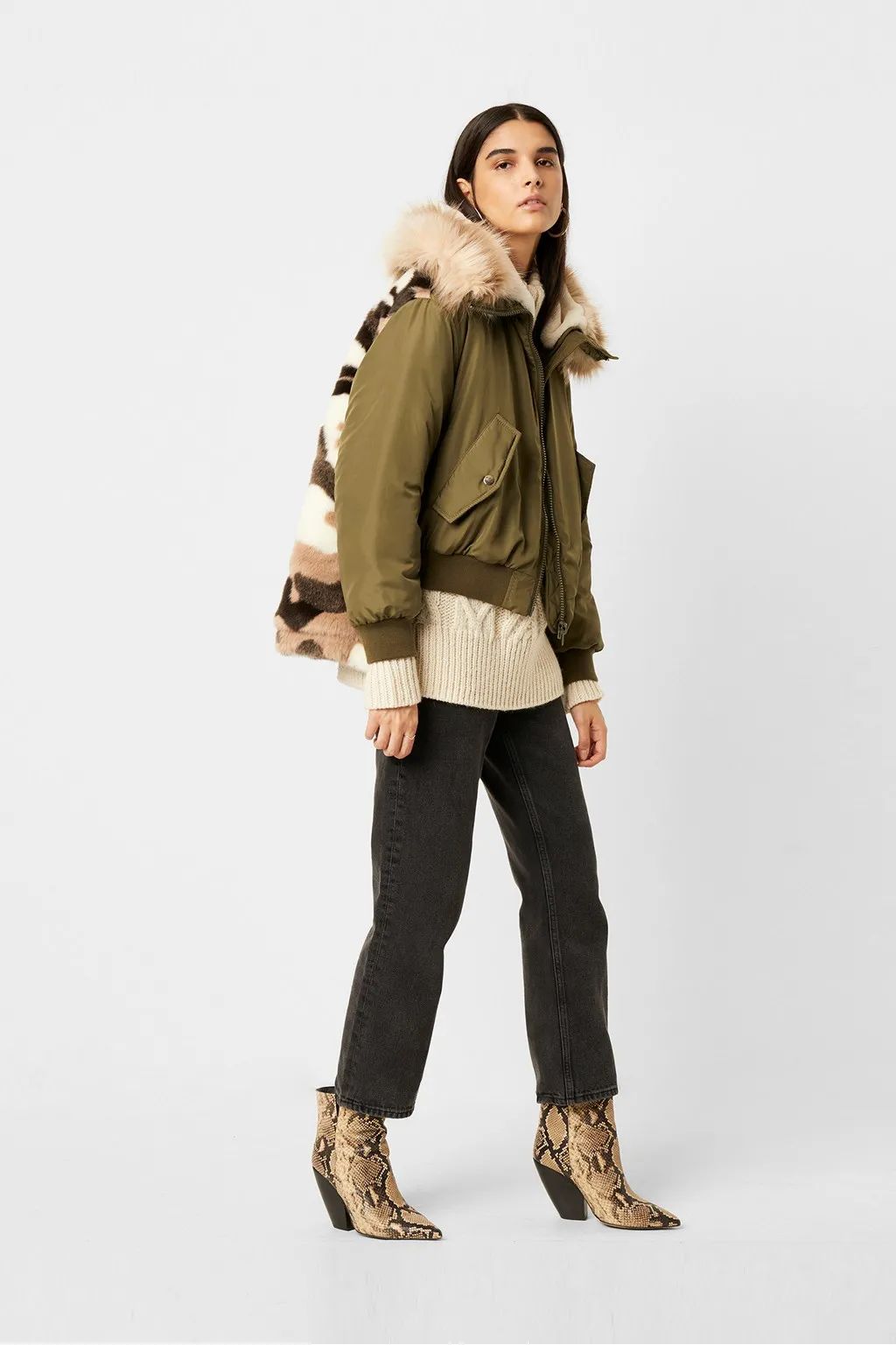 怕冷星人必备羽绒服,张天爱怕冷东北人