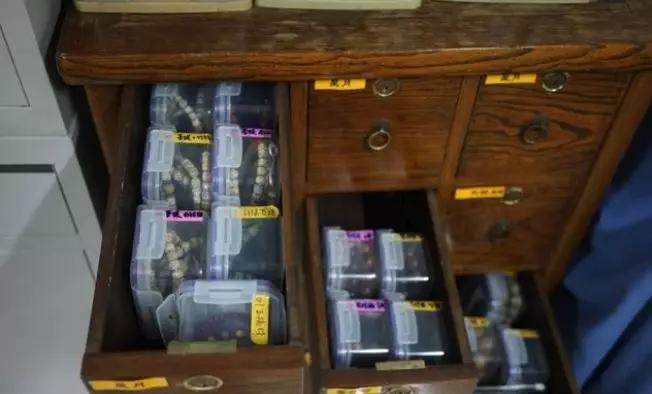 文玩手串十八罗汉怎么盘教程,文玩小核桃手串正确盘玩方法