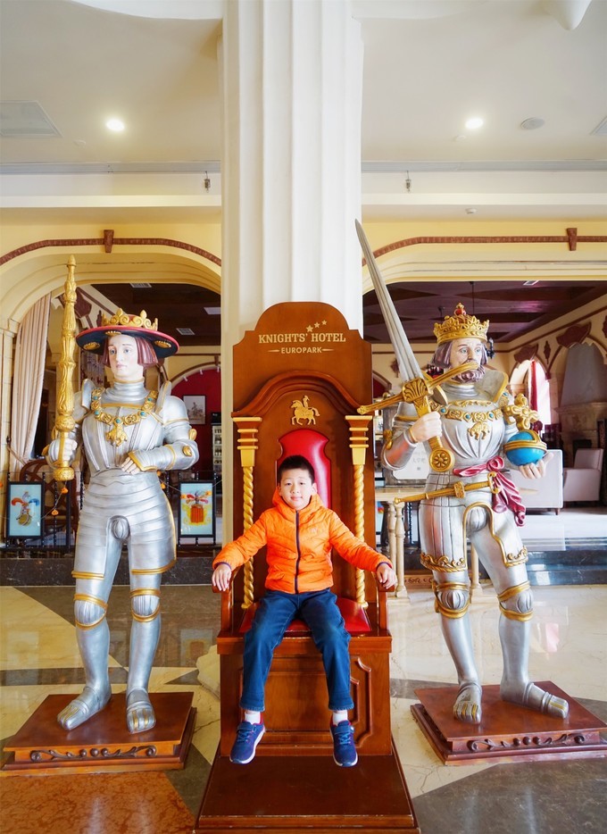 欧乐堡骑士度假酒店树屋套房厕所,欧乐堡骑士酒店树屋