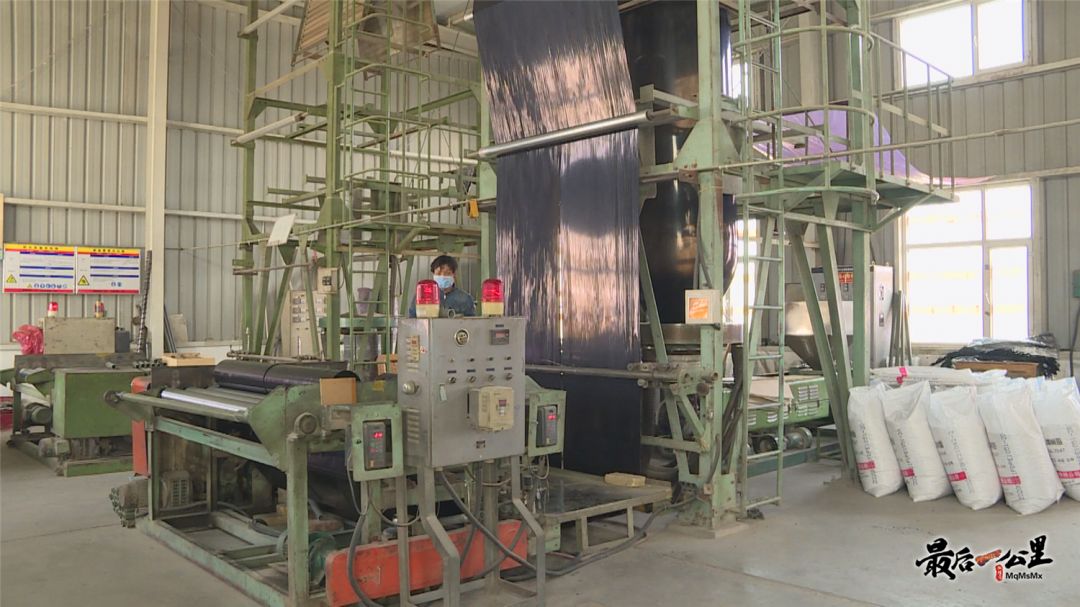 听，那是机器的响声！*疆新**各地奏响“复工曲”