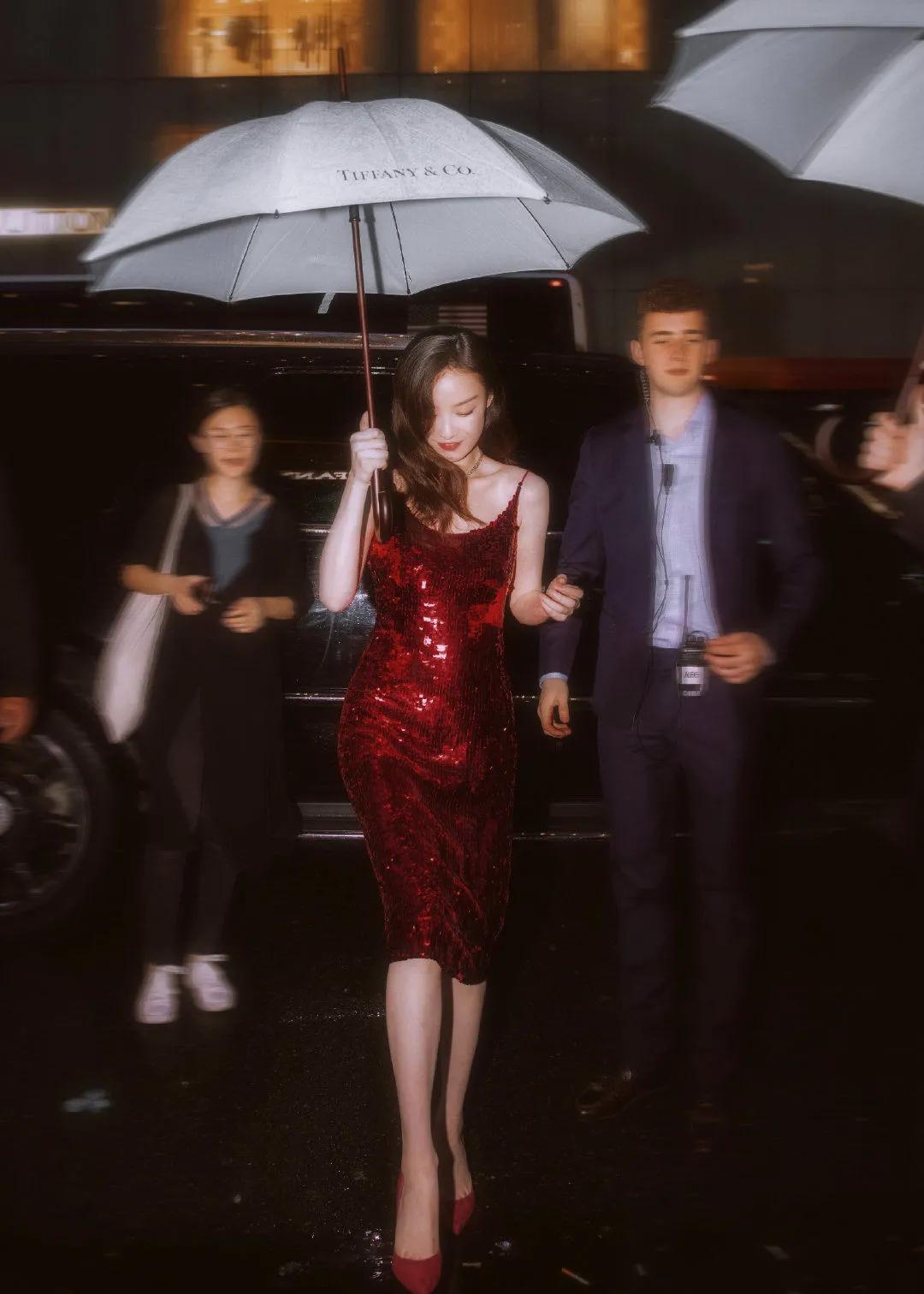 出圈神图高颜值,那些出圈的神图瞬间