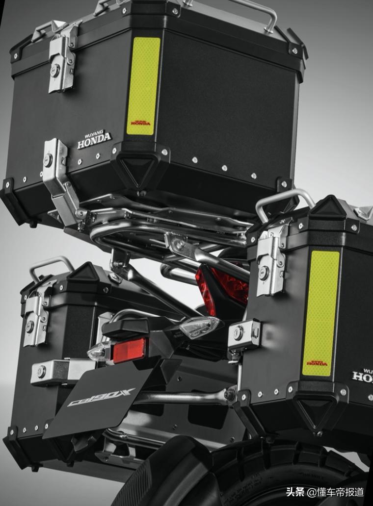 新车本田cb190摩托车落地多少钱,五羊本田cb190r上牌位置