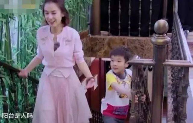 都在研究“浪学”，我来八一八姐姐们的豪宅