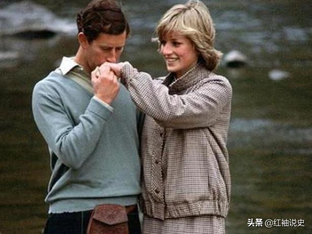 查尔斯送戴安娜礼物,查尔斯与戴安娜的罕见甜蜜同框