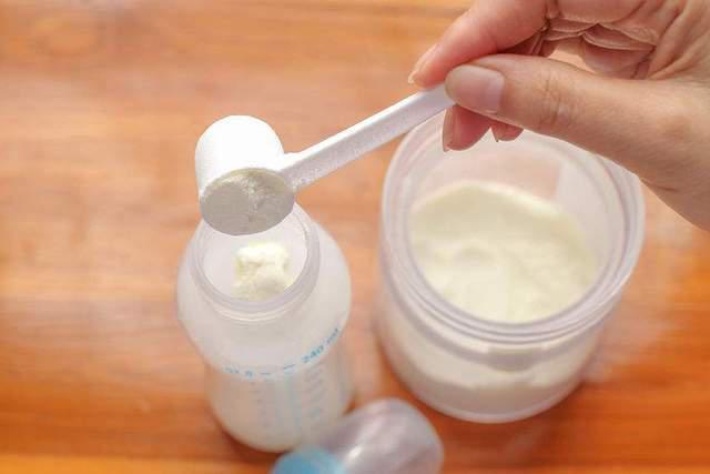 孩子冲奶粉注意事项,冲奶粉最容易犯的5个错误