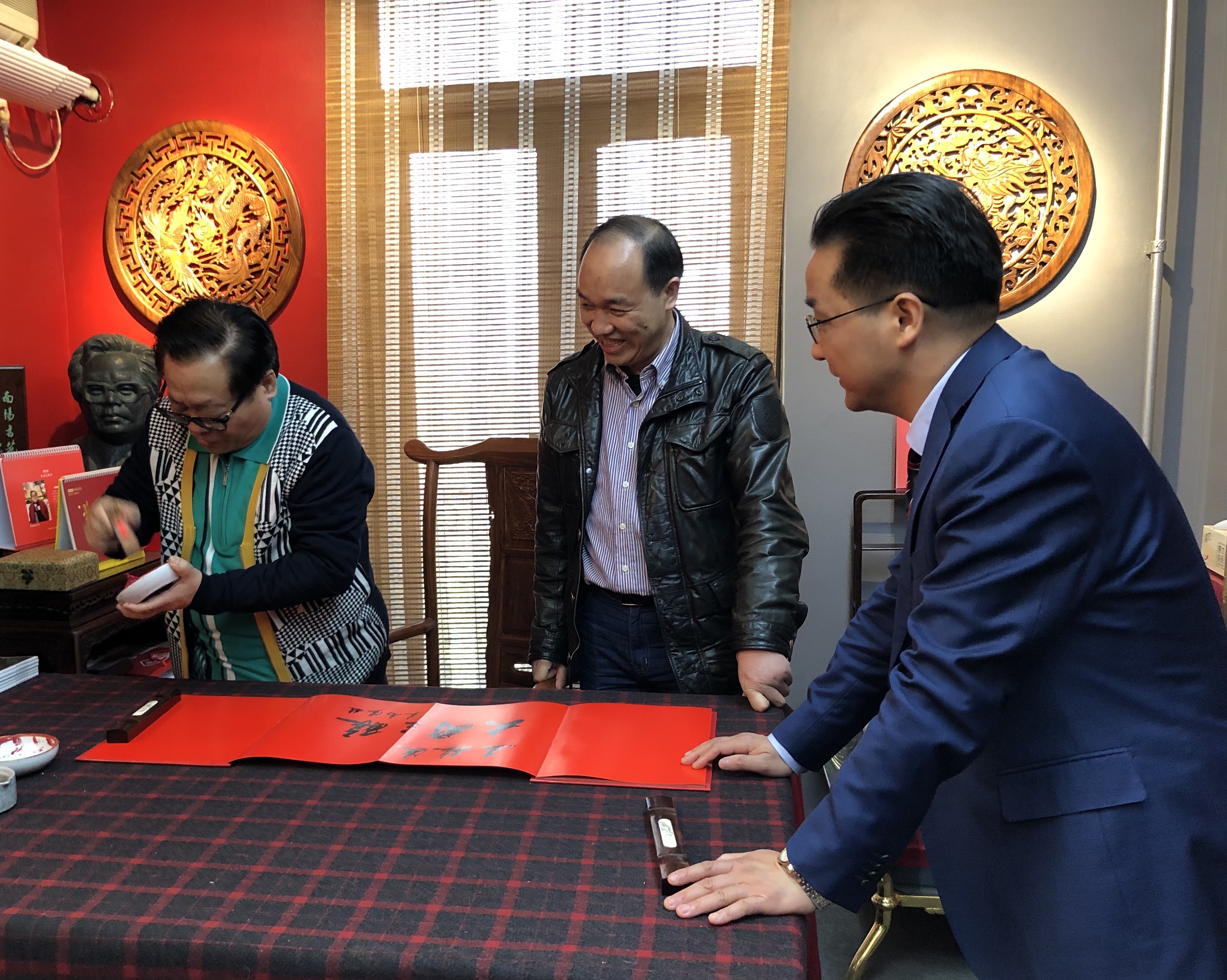 “笔间浮世，弯里人生”——《大国之酿》专访书法家米南阳