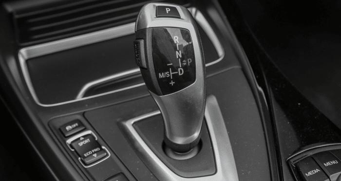 宝马225i敞篷2022款,宝马225i敞篷和z4区别