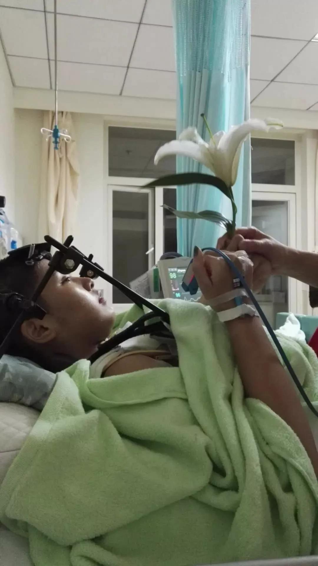 振奋夺冠,振奋和重伤