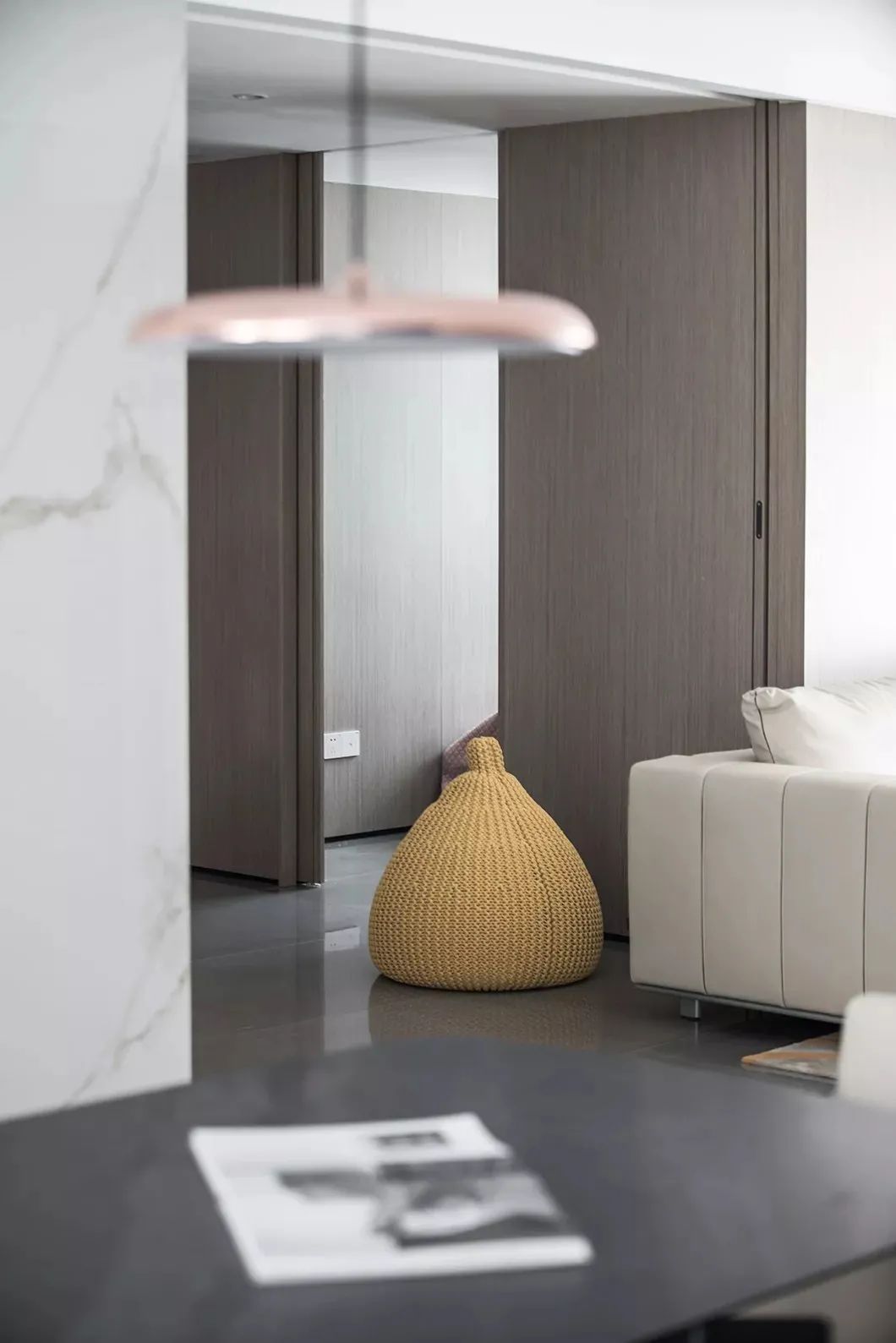 铝合金百叶隔断木饰面,百叶木饰面推拉门