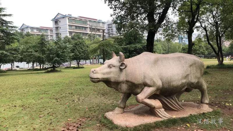 我永远不能忘记一个名字（中英对照）