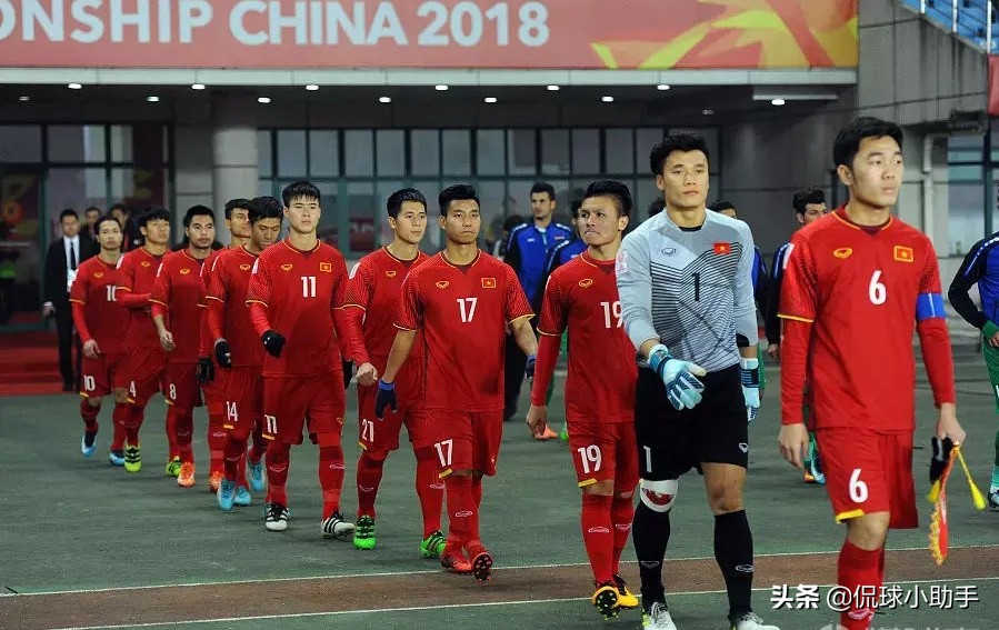 国足与越南足球比赛大名单,三连胜国足