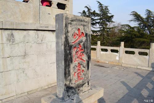 鏉庣櫧鏉滅敨鍦ㄥ厲宸炵殑璇楀彞,鏉庣櫧鏉滅敨鐩搁亣鍦ㄥ厲宸炲啓鐨勮瘲