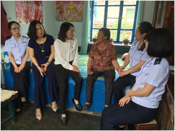 绽放巾帼风采谱写时代芳华,凝聚巾帼力量绽放最美芳华