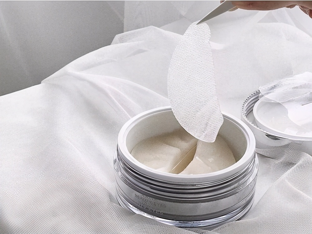 徐璐的早期化妆全过程,徐璐用的脸部素颜霜