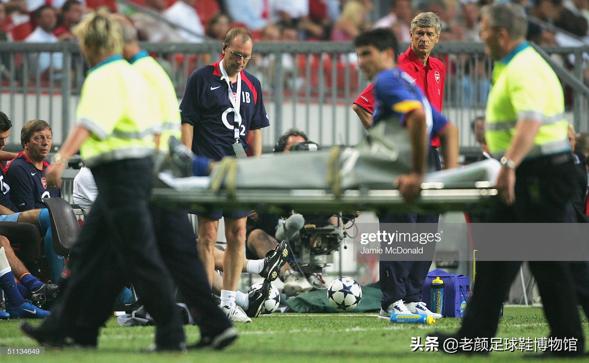 悲伤笼罩,悲伤笼罩巴黎