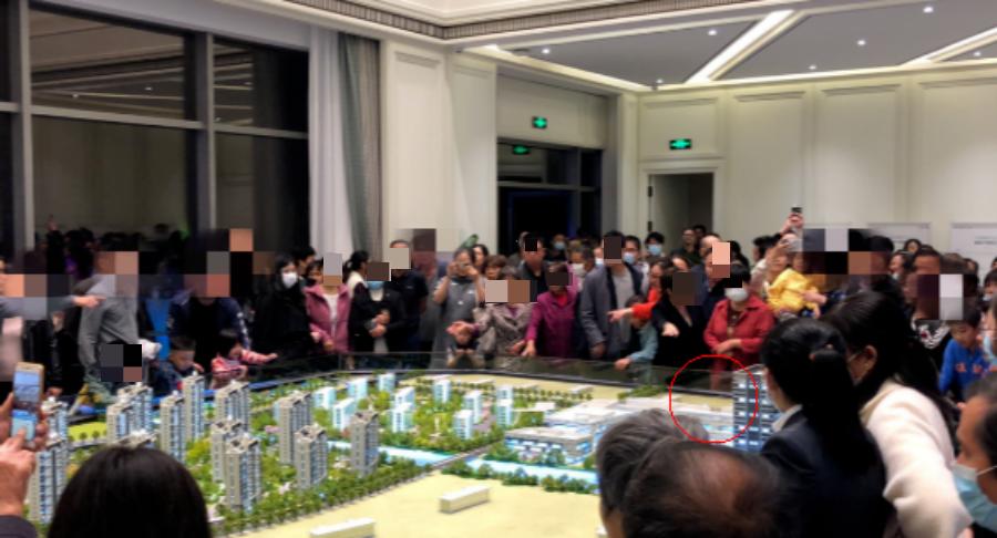 地标建筑烂尾,地标性烂尾项目