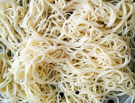 热干面调芝麻酱放盐吗,热干面芝麻酱和调汁