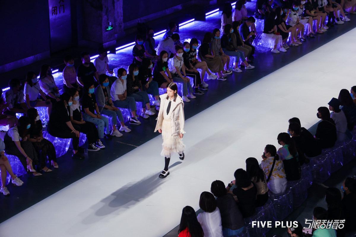 fiveplus2022鏂版鐩存挱,fiveplus鏂版鎶栭煶鐩存挱