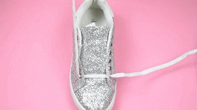 夏天鞋带这样系好穿又时髦,把鞋带怎么绑更紧