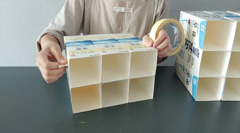 竖牛奶箱怎么改造收纳盒,纯牛奶盒子可以做成什么收纳