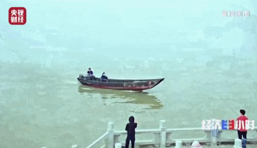 他被迫吞下72粒*洛因海**胶囊!突然,*品毒**破裂……