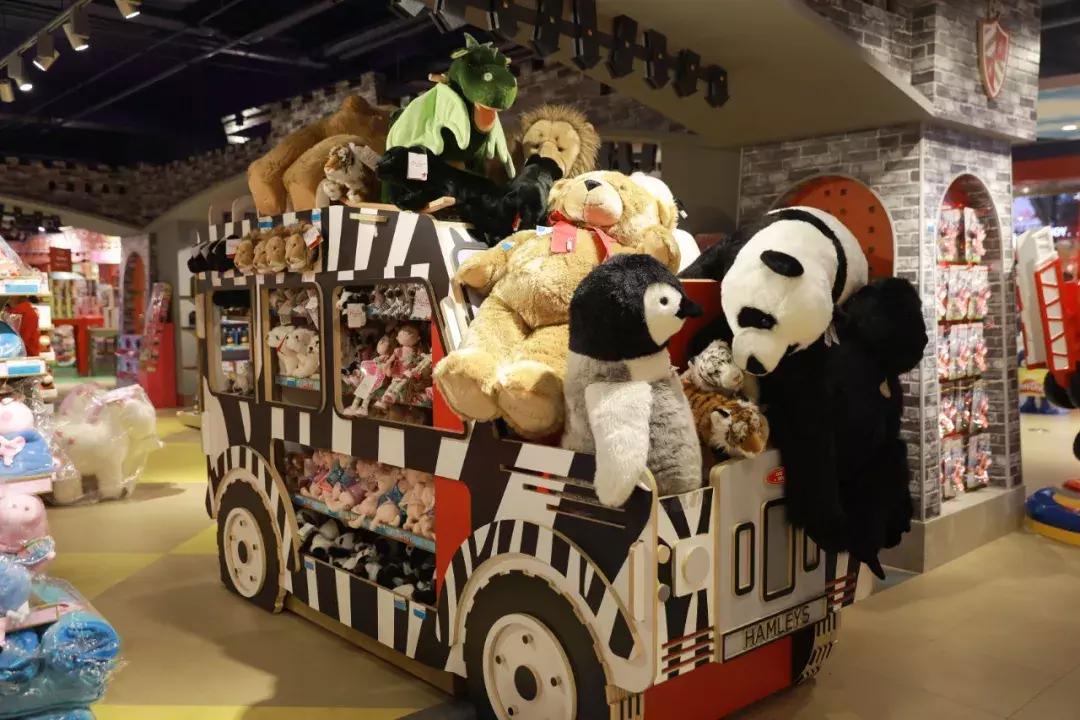 西湖边的游乐场,杭州玩具王国儿童乐园