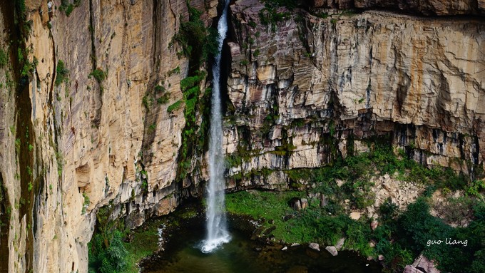 小游万仙山体验郭亮绝壁长廊,万仙山郭亮村景区瀑布介绍