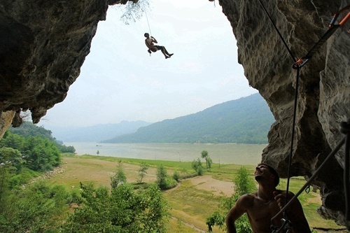 乐山市文旅专题会议,改革开放谋发展文旅融合谱新篇