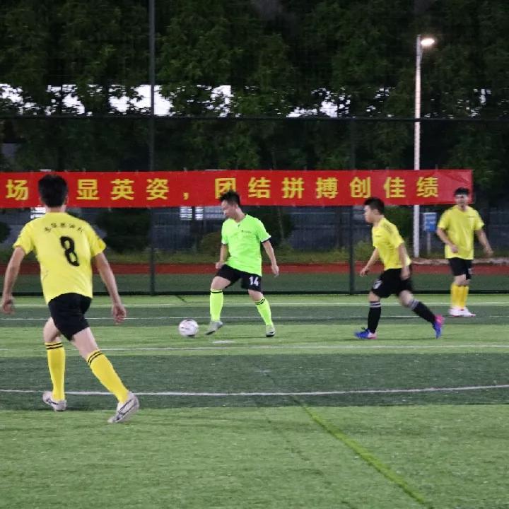 椹伴獘缁胯尩瓒崇悆,椹伴獘缁胯尩