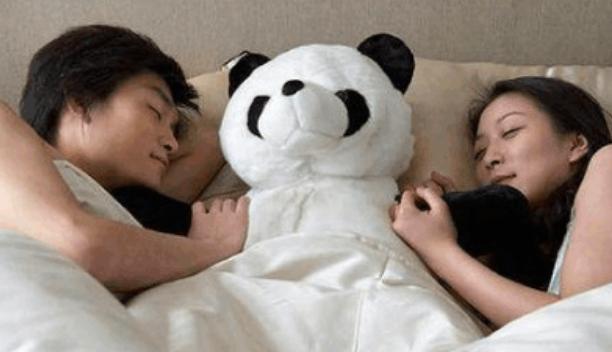 妻子怀孕了该怎么安慰,妻子怀孕后该怎么过