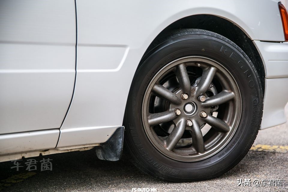 丰田皇冠出租车多美卡,丰田皇冠老款出租车