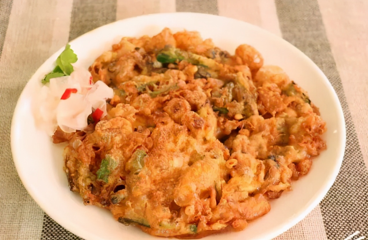 请挽着我的衣袖，和我到漳州的青年路走一走