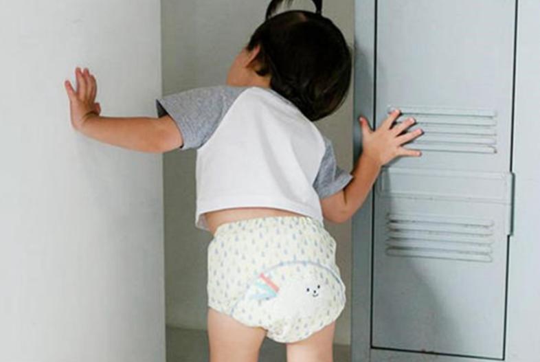 宝宝用尿不湿视频,宝宝用剩的尿不湿请别扔