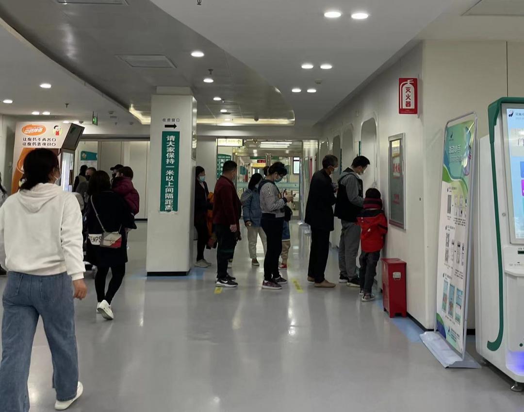 孩子咳嗽流鼻涕会是鼻炎吗,小孩经常咳嗽流鼻涕是肺功能差吗