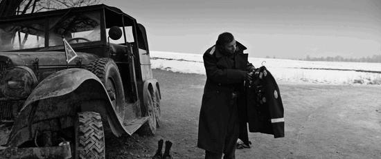 冒牌上尉电影观后感,冒牌上尉电影深度解析